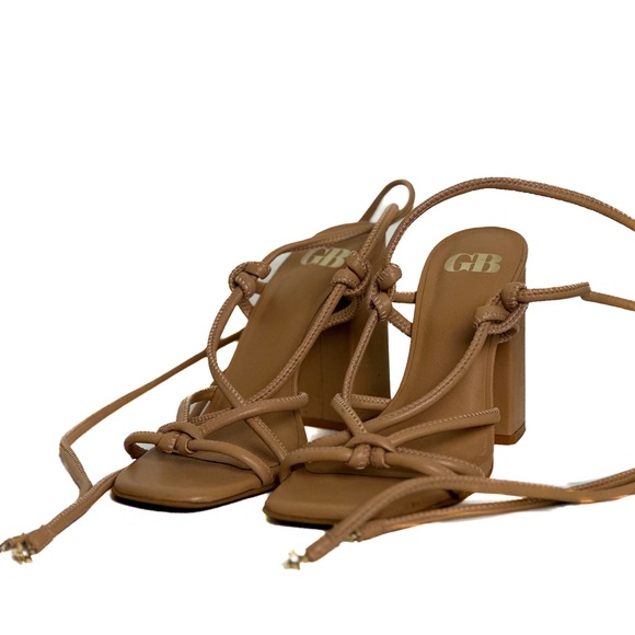 Gianni Bini Tan Strappy Block Heels - Picture 1 of 3
